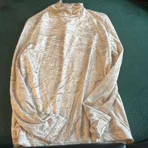 Size Large - Andrea Jovine Sweater